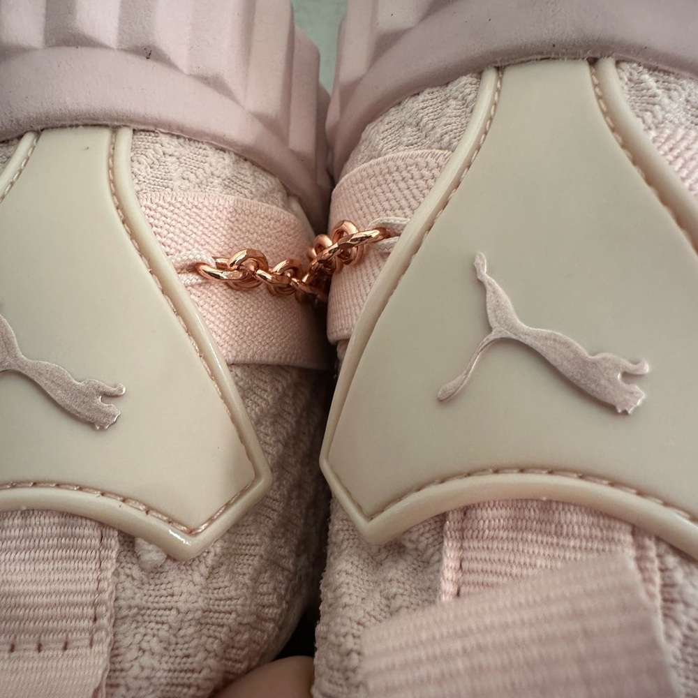 Shoes - Picture 4 of 6